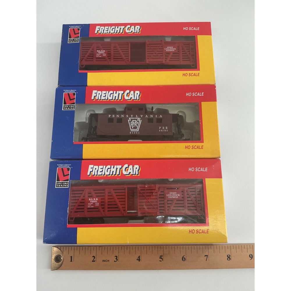 Life-Like Trains HO Scale Freight Car Lot 8582 Swift Stock Car 8538 PRR Caboose